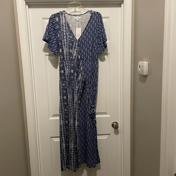 new directions Dresses & Skirts - NWT Blue Maxi Dress